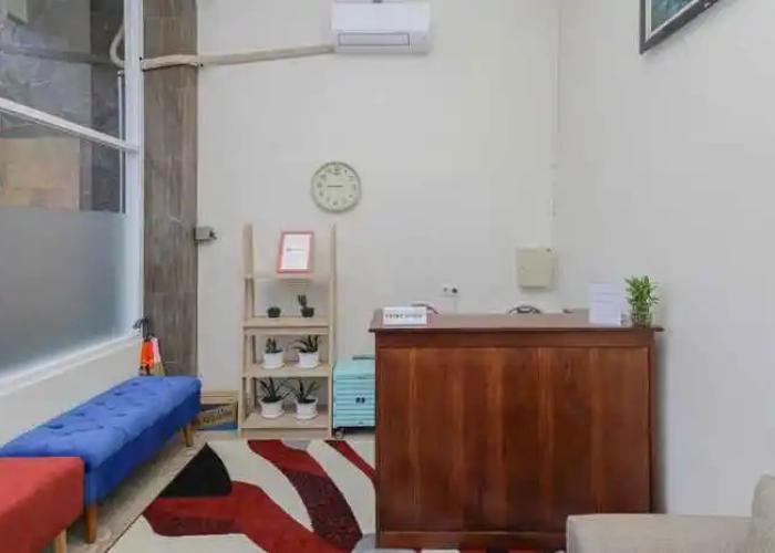 RedDoorz Syariah near Universitas Jember