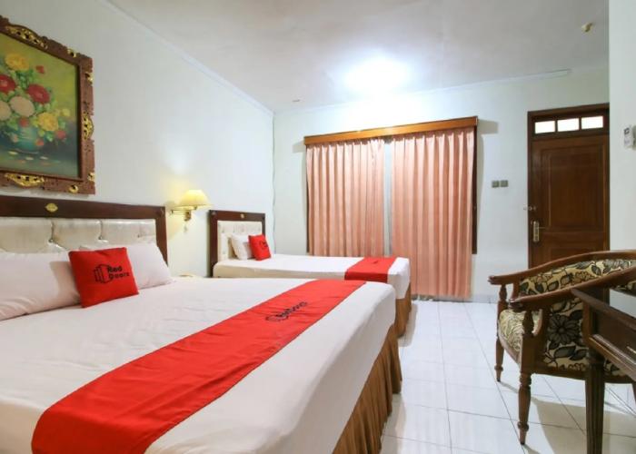 RedDoorz near Klaten Train Station