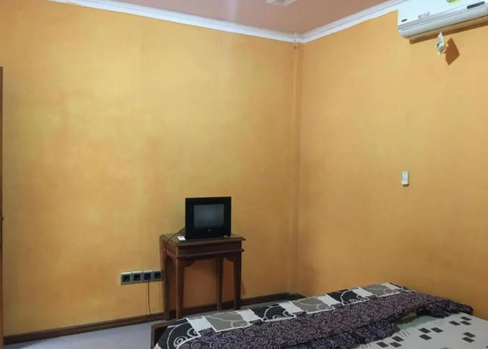 Hotel Alami near Alun-Alun Klaten