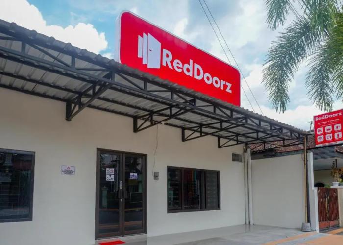 RedDoorz Syariah near RS Soeradji Pemuda Klaten