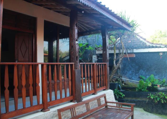 Penginapan BoB Home