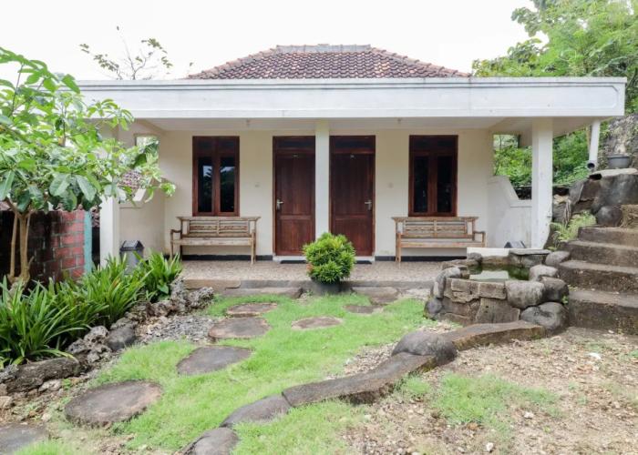 Rock Garden Homestay & Resto