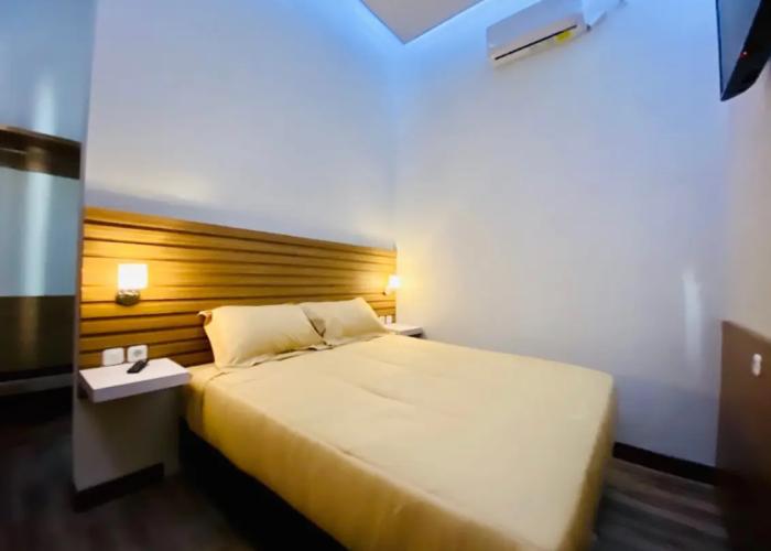 Dea Lokha Hotel