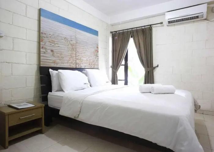 RedDoorz near Teras Kota
