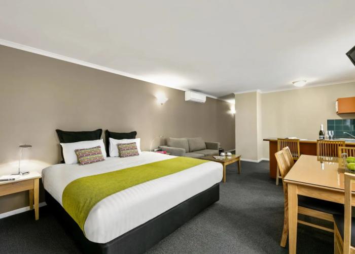 Quest Waterfront Apartment Hotel 