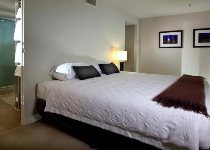 Sullivans Cove Apartments
