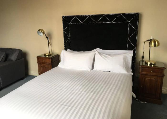 The Macquarie Hotel