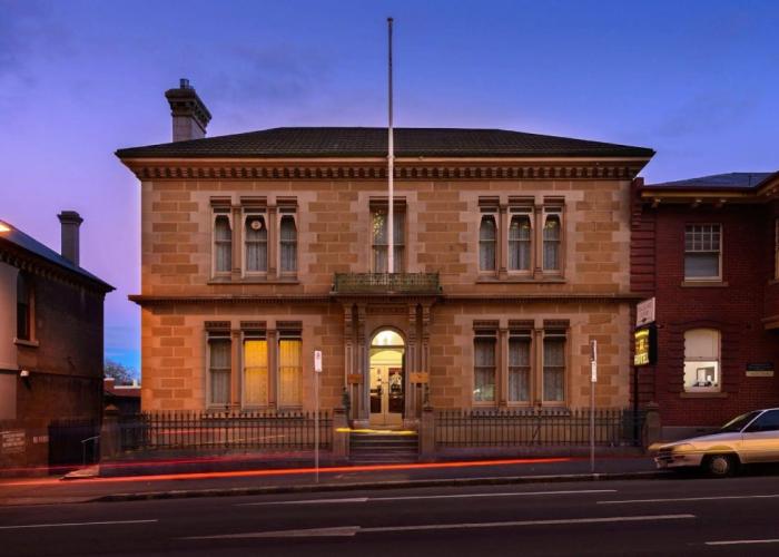 The Macquarie Hotel