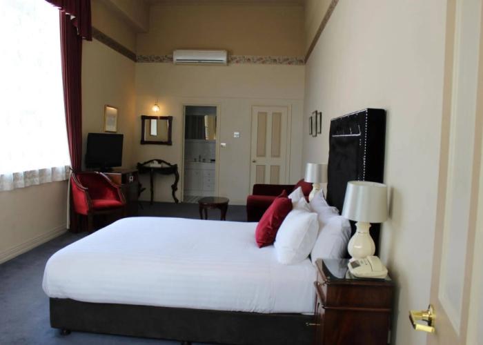 The Macquarie Hotel