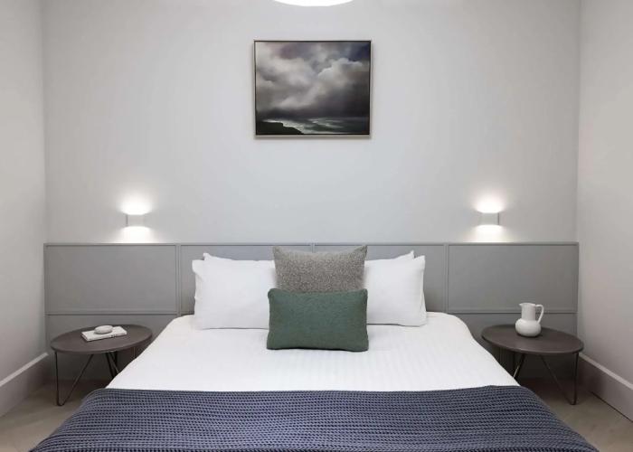 Mantra One Sandy Bay Road