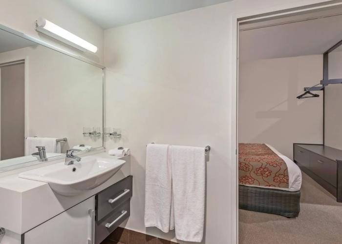 Mantra One Sandy Bay Road