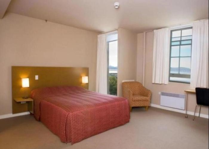 Customs House Hotel