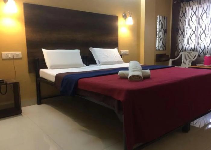 Hotel Peacock