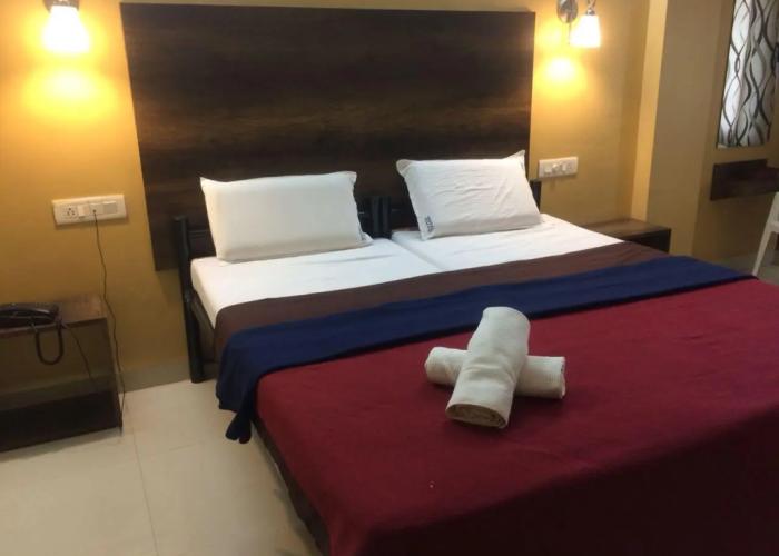 Hotel Peacock