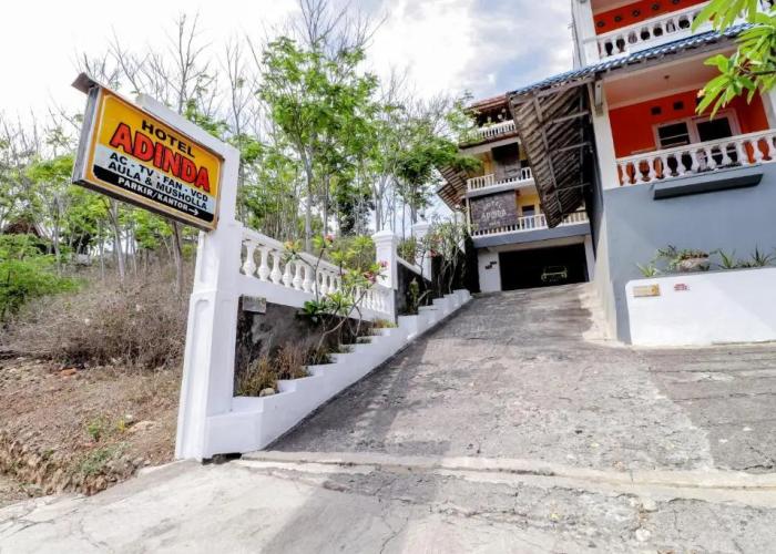 Adinda Beach Hotel and Villa