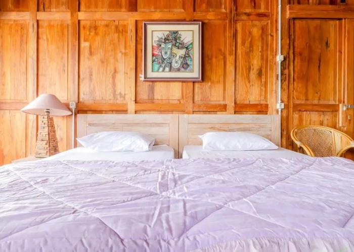 Adinda Beach Hotel and Villa