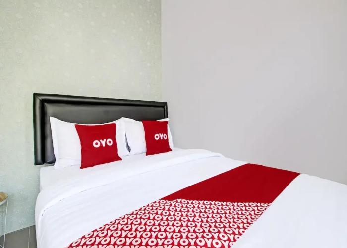 Super OYO Collection O 92363 Kp Inn