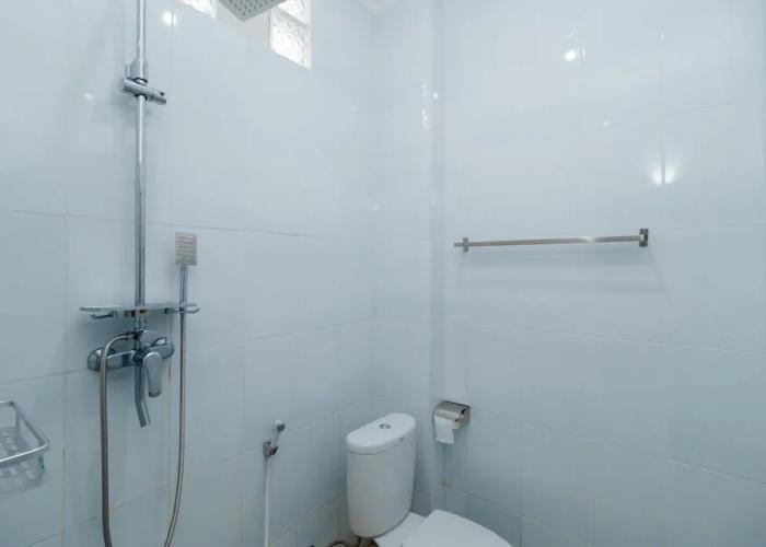 RedDoorz near Exit Toll Sirkuit Sentul