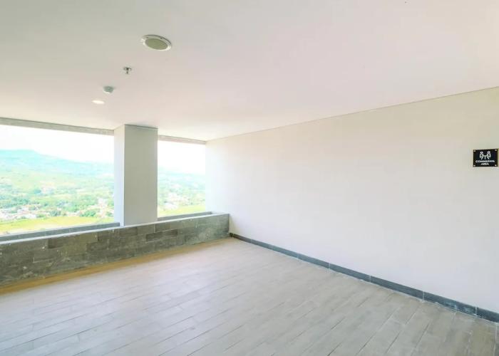Cozy And Restful Studio Lrt City Sentul - Royal Sentul Park Apartment