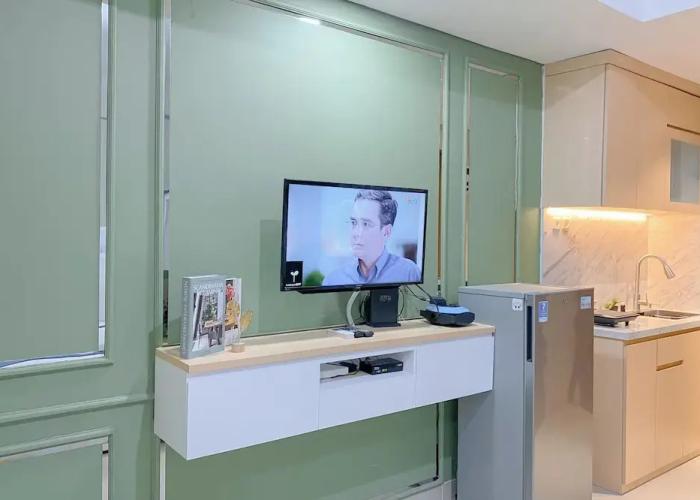Warm And Simply Studio At Royal Sentul Park Apartment