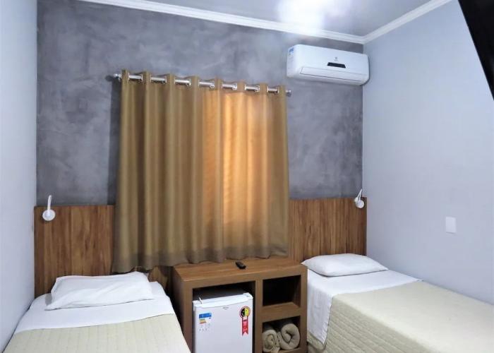 Lara's Hotel