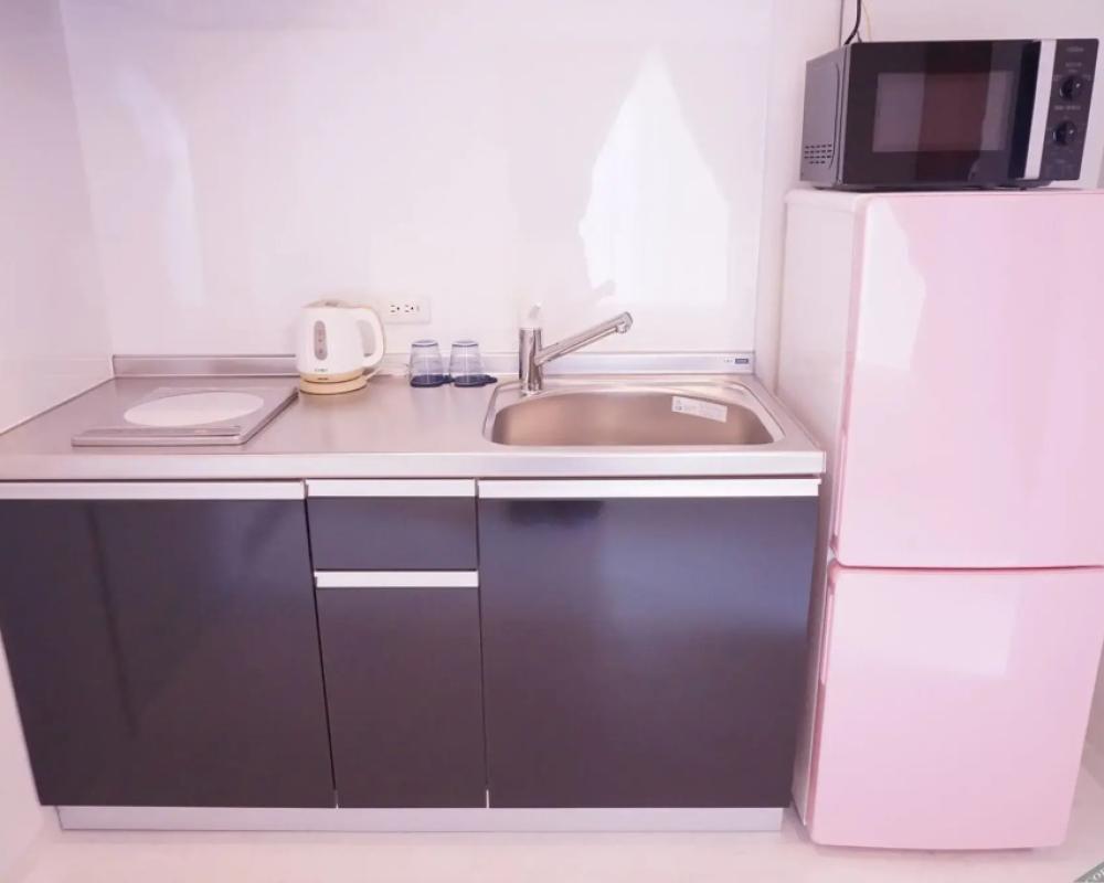 фото Mr.KINJO inn in front of Children Medical Care Center