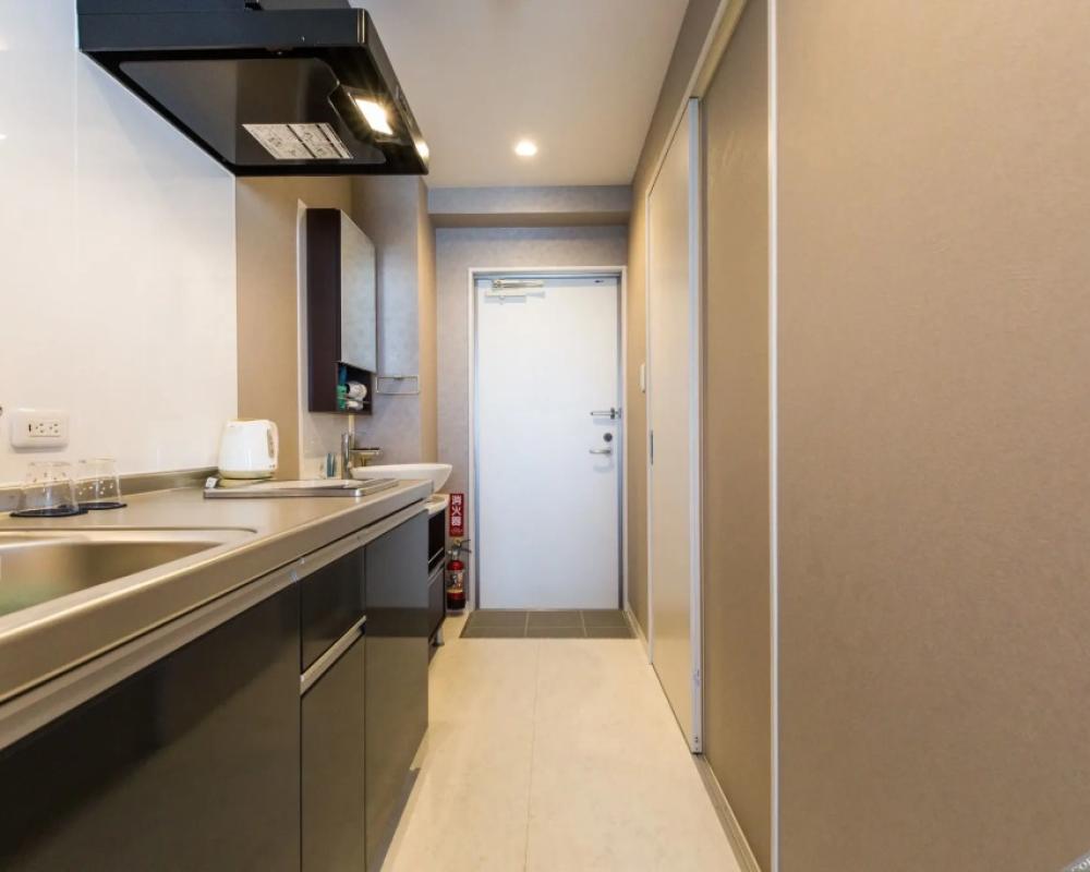 фото Mr.KINJO inn in front of Children Medical Care Center