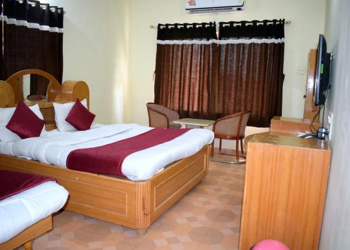 Manas Cottage Saputara