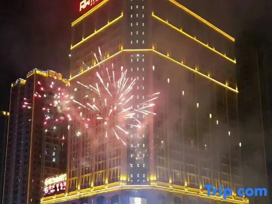 Rowin Grand Hotel