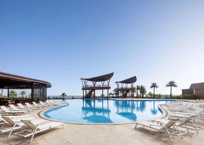 Days Hotel By Wyndham Fangchenggang Bailang Beach