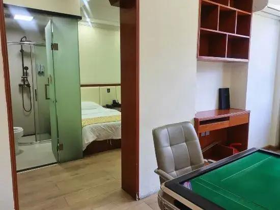 Dongxing Xinlongyuan Hotel