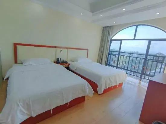 Dongxing Xinlongyuan Hotel
