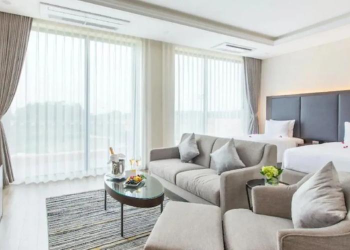 Wyndham Sky Lake Resort and Villas