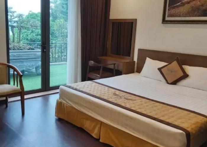 Lakeside Dailai Hotel