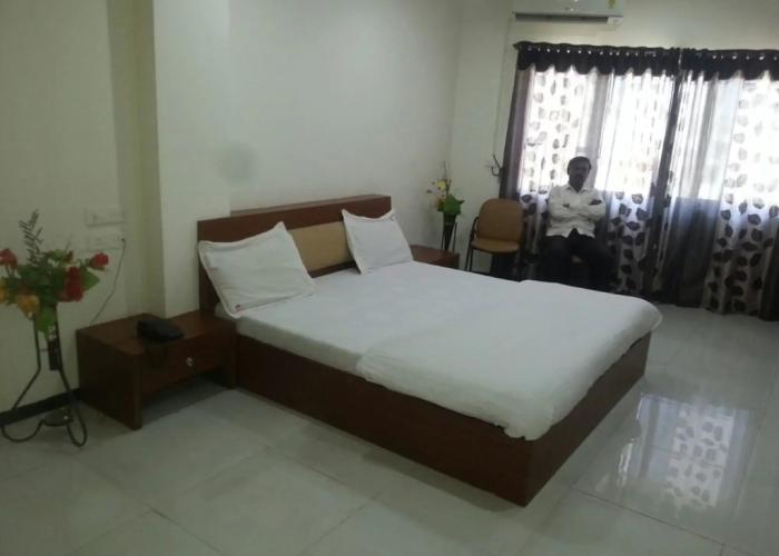 Hotel Dhruv Palace
