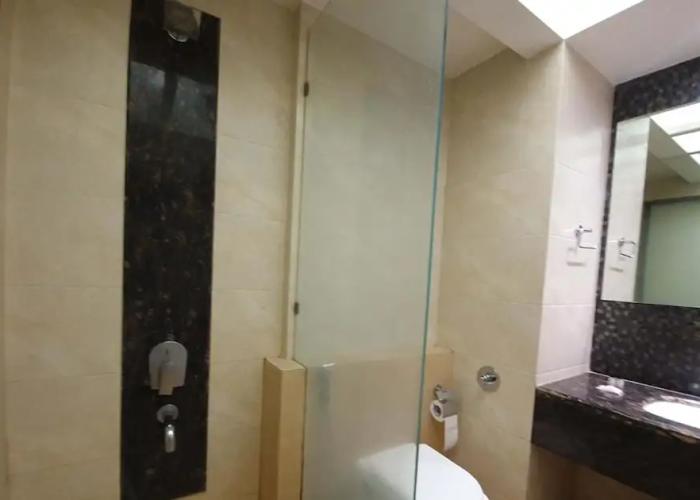 Hotel Grand Parivaar