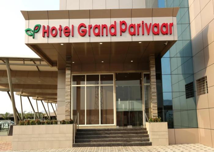 Hotel Grand Parivaar