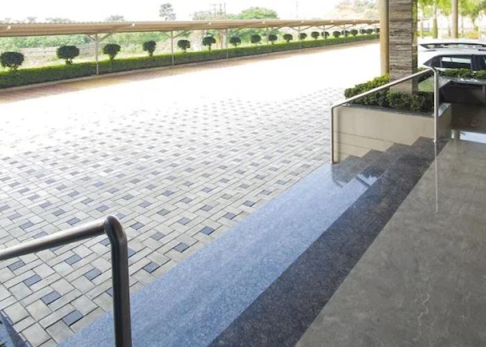 Hotel Grand Parivaar