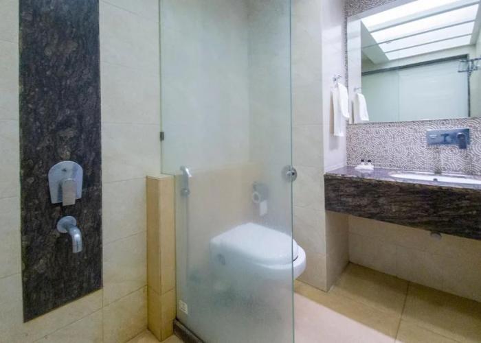 Hotel Grand Parivaar