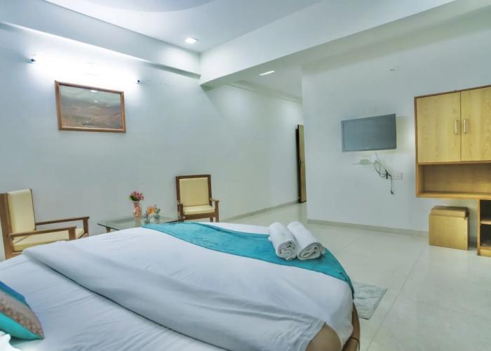 Rajasthani Rajwadi Hotel & Restaurant