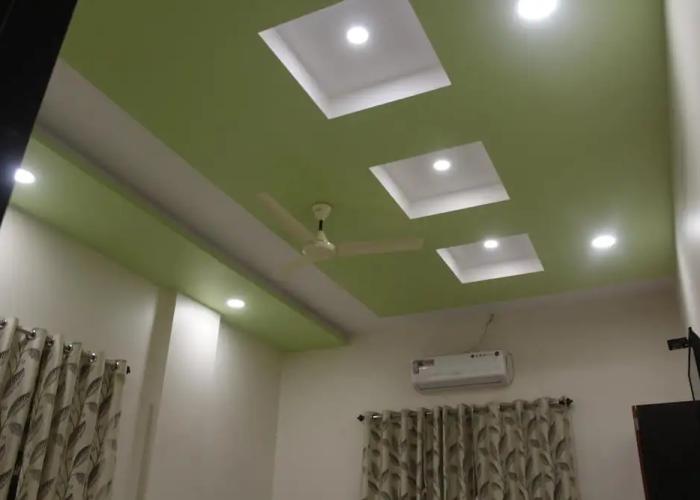 Hotel Radhika Inn