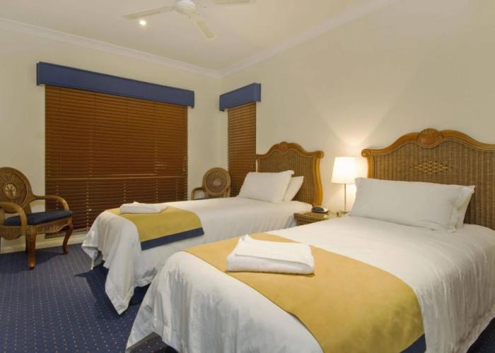 Tinaroo Lake Resort