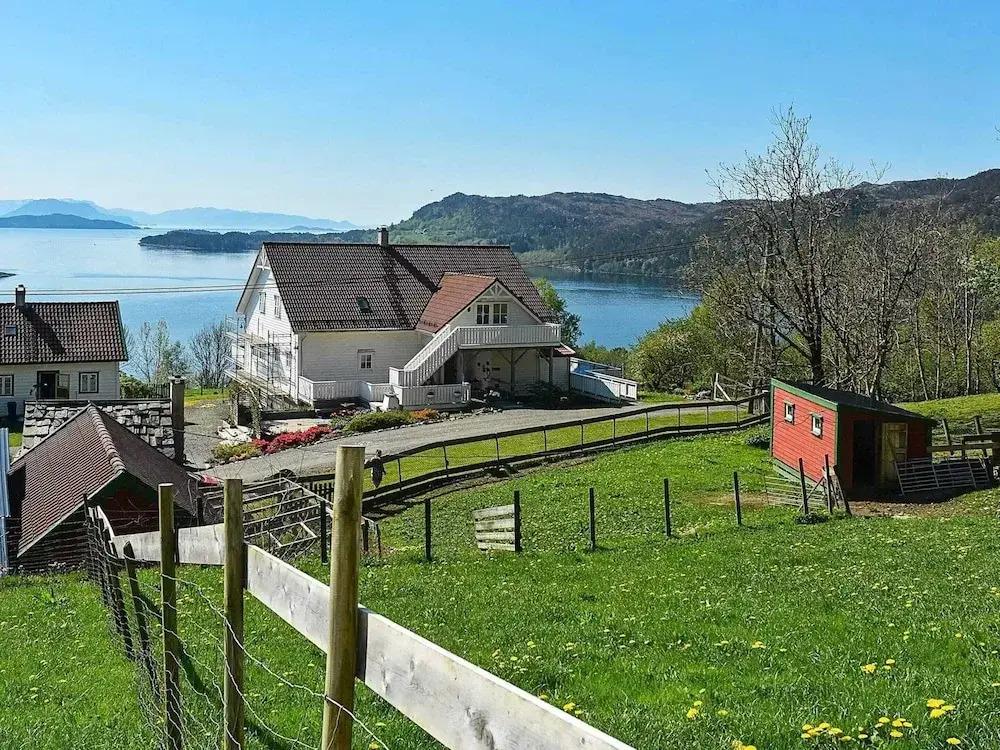 6 Person Holiday Home in Onarheim