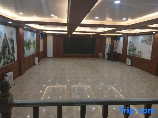 Volga River Business Hotel