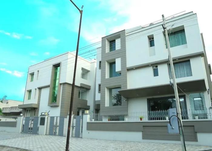 Hotel Kanishk