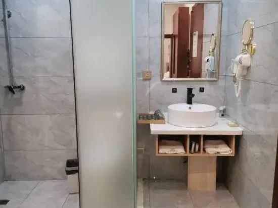Nenjiang Shengshi Garden Hotel