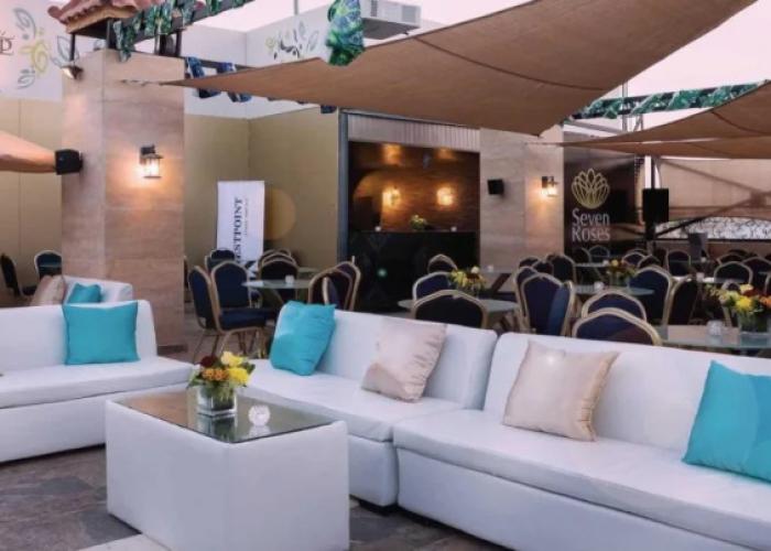 Seven Roses Hotel