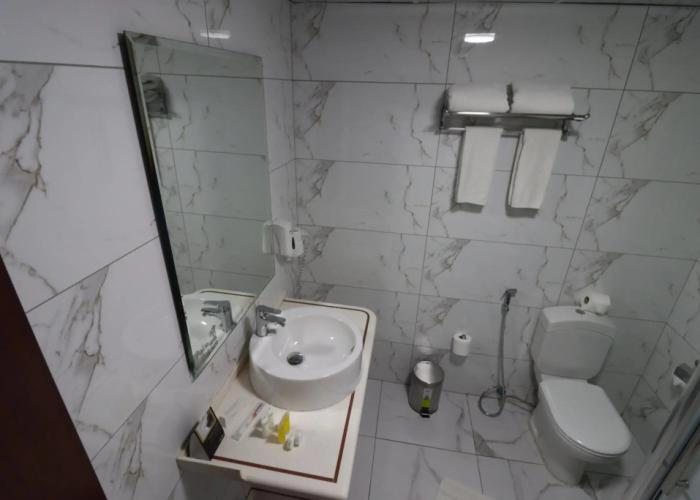 Larsa Hotel