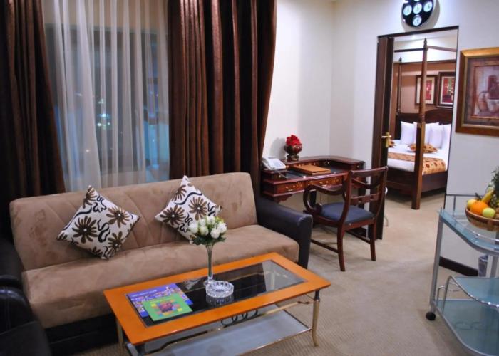 Larsa Hotel
