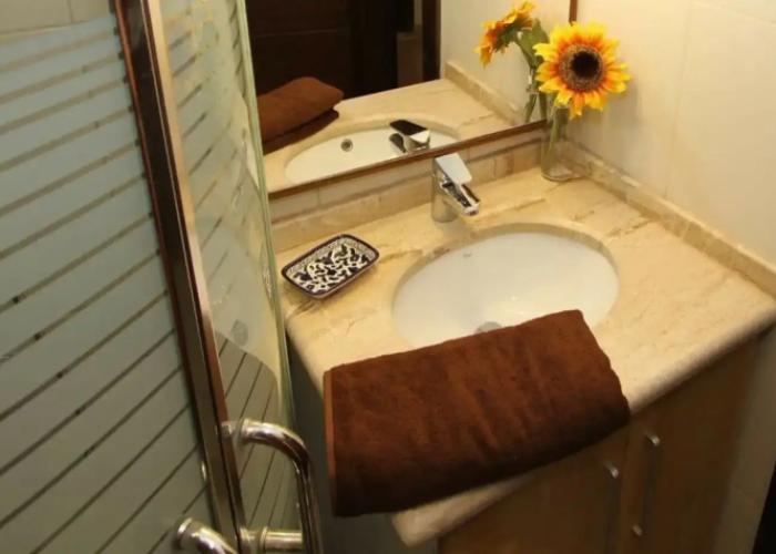 The Royal Luxury Apartments & studios